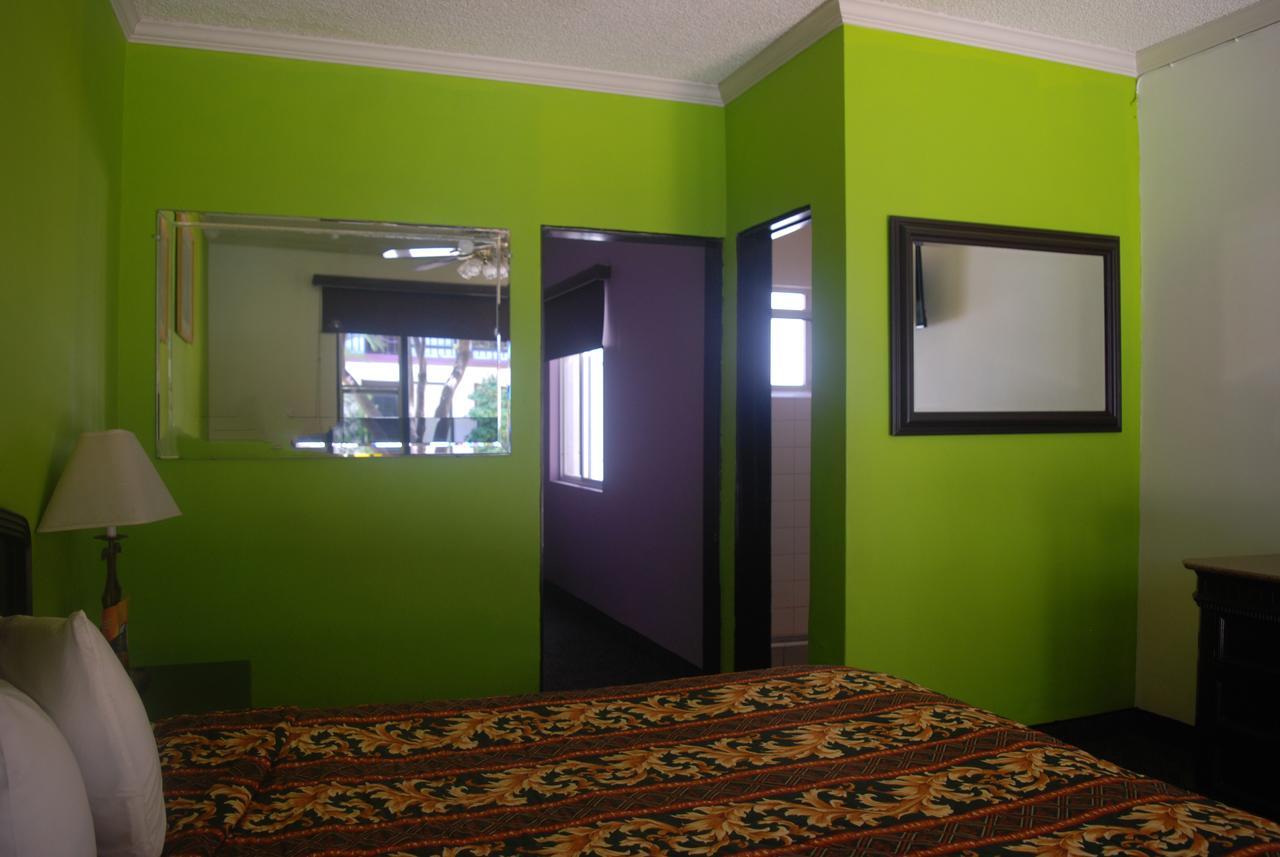 Hotel Suites Royal ติฮัวนา ภายนอก รูปภาพ